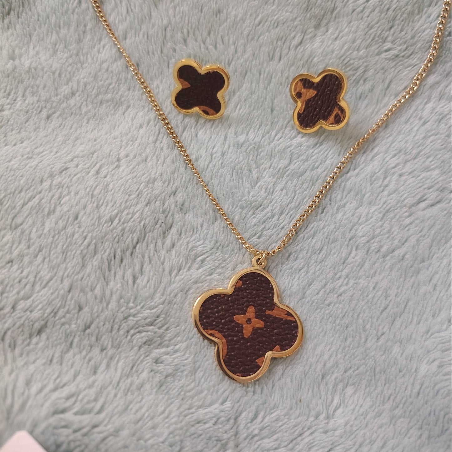 Flower Design Women Fashion Necklace Set X4439333