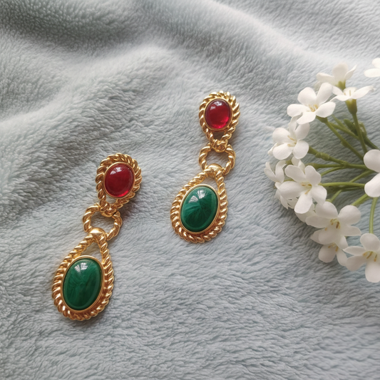 Fashion Jewelry Contrast Colored Glass Earrings S4664787