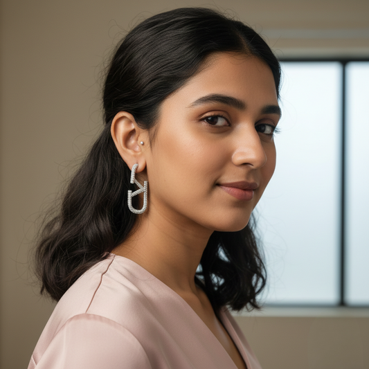 Letter V Metal logo Earrings Stud Earing Women